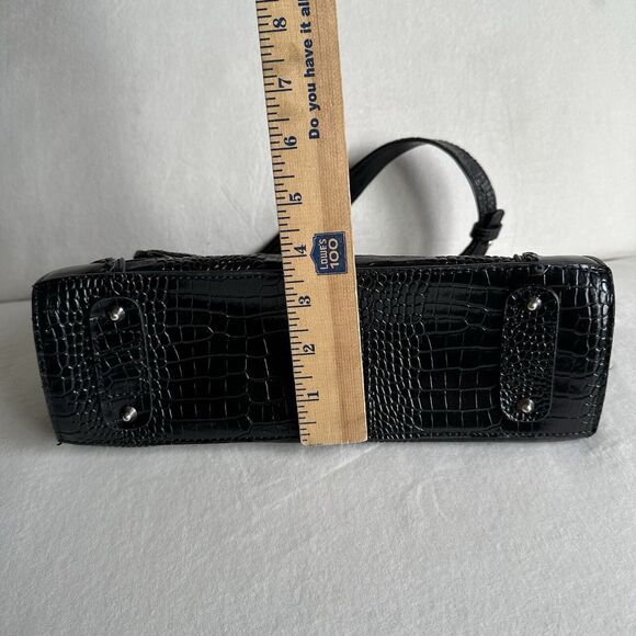 MC Marc Chantal Black Footed Shoulder Bag - Picture 12 of 13